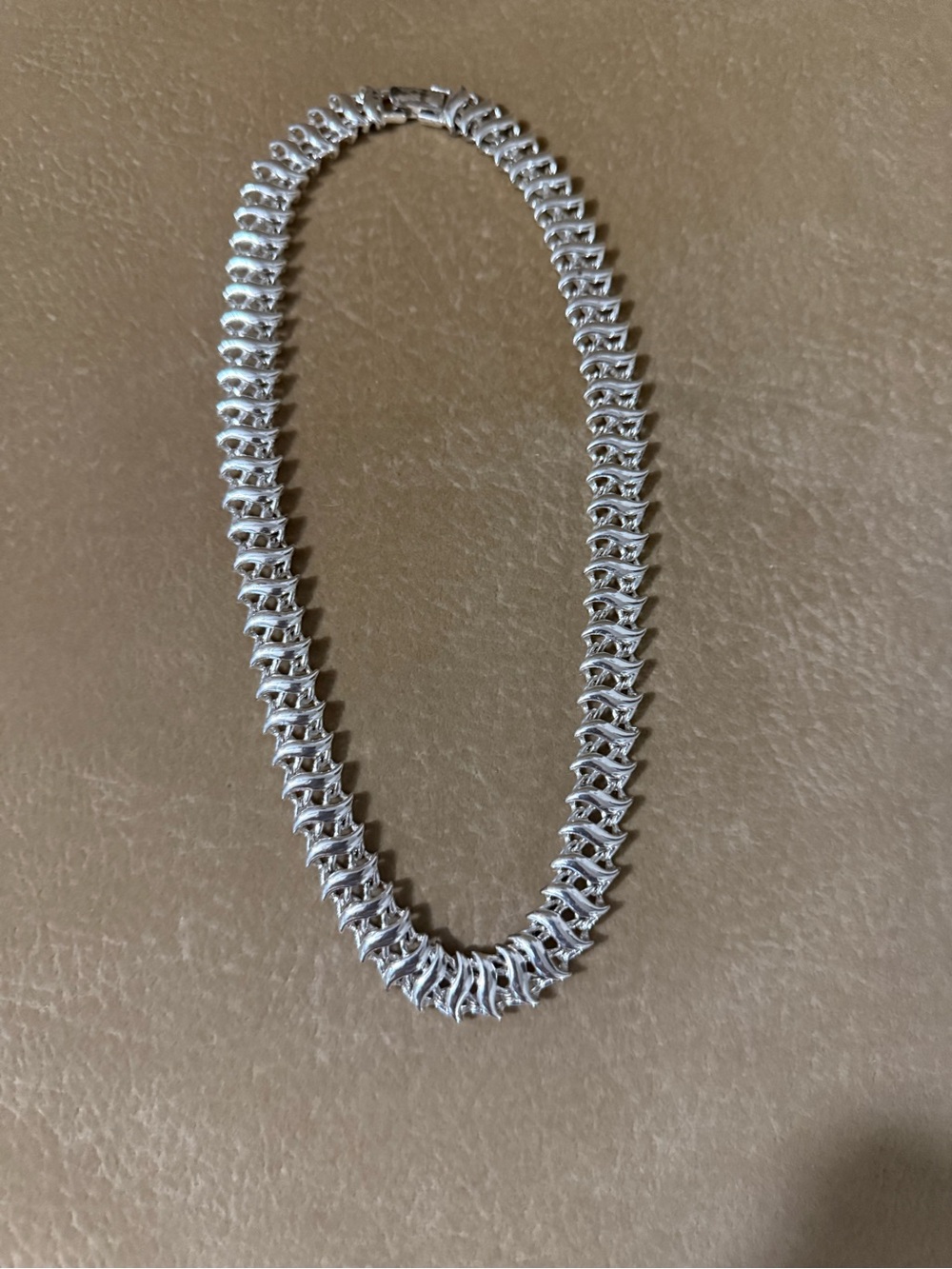18” Long Silver Chain Link Necklace